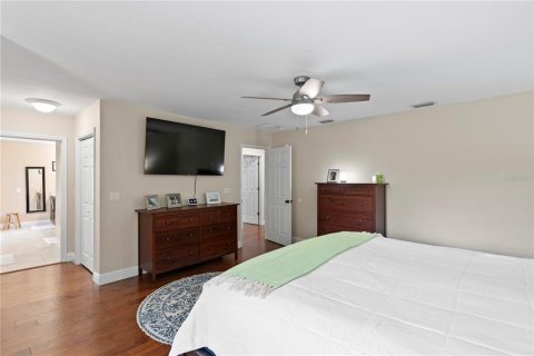 Casa en venta en Tampa, Florida, 4 dormitorios, 239.32 m2 № 2235626 - foto 25
