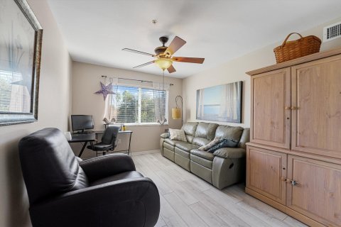 Condo in Hypoluxo, Florida, 3 bedrooms  № 2401308 - photo 7