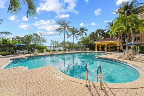 Condo in Hypoluxo, Florida, 3 bedrooms  № 2401308 - photo 21