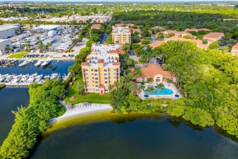 Condo in Hypoluxo, Florida, 3 bedrooms  № 2401308 - photo 30