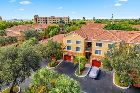 Condo in Hypoluxo, Florida, 3 bedrooms  № 2401308 - photo 28
