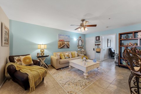 Condo in Hypoluxo, Florida, 3 bedrooms  № 2401308 - photo 4