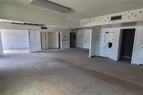 Купить коммерческую недвижимость в Семинол, Флорида 677.81м2, № 2157724 - фото 20