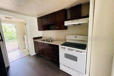 Apartment in Gainesville, Florida 2 bedrooms, 124.86 sq.m. № 1805370 - photo 4
