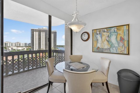 Condominio en venta en Aventura, Florida, 2 dormitorios, 154.87 m2 № 2243939 - foto 13