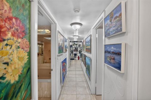 Condominio en venta en Aventura, Florida, 2 dormitorios, 154.87 m2 № 2243939 - foto 29