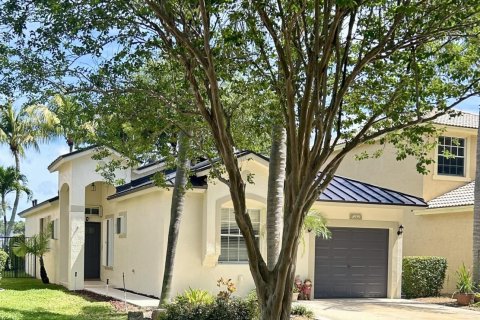 House in Coconut Creek, Florida 3 bedrooms, 140.75 sq.m. № 2171978