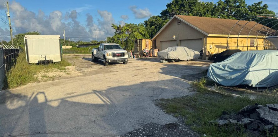 Immobilier commercial à Deerfield Beach, Floride № 2406220
