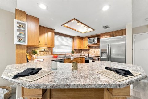 House in Safety Harbor, Florida 3 bedrooms, 177.91 sq.m. № 2430513 - photo 15
