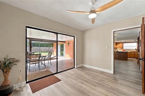 House in Safety Harbor, Florida 3 bedrooms, 177.91 sq.m. № 2430513 - photo 20