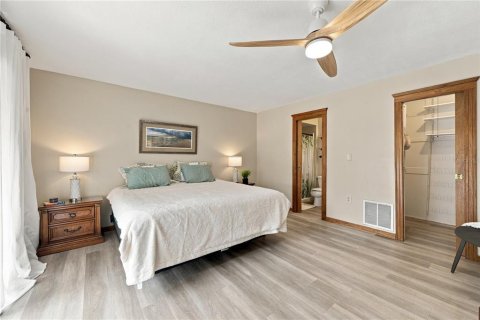 House in Safety Harbor, Florida 3 bedrooms, 177.91 sq.m. № 2430513 - photo 22