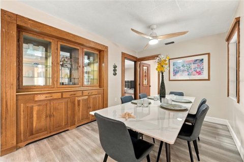 House in Safety Harbor, Florida 3 bedrooms, 177.91 sq.m. № 2430513 - photo 19