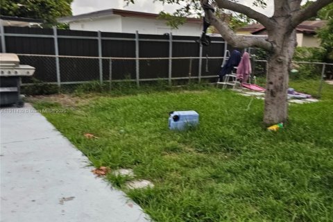 Villa ou maison à vendre à Miami Gardens, Floride: 3 chambres, 102.56 m2 № 1968082 - photo 4