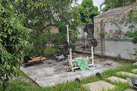 Villa ou maison à vendre à Miami Gardens, Floride: 3 chambres, 102.56 m2 № 1968082 - photo 3