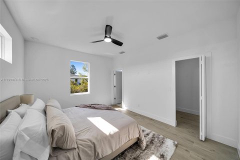 Casa en venta en Lehigh Acres, Florida, 3 dormitorios, 123.1 m2 № 1699614 - foto 14