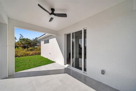 Casa en venta en Lehigh Acres, Florida, 3 dormitorios, 123.1 m2 № 1699614 - foto 21