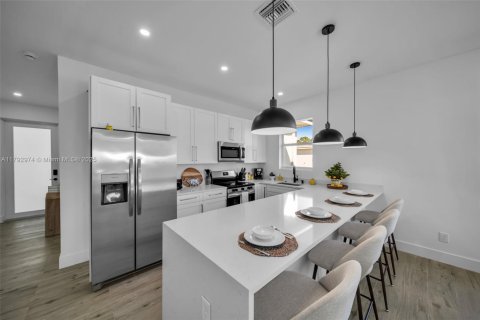 Casa en venta en Lehigh Acres, Florida, 3 dormitorios, 123.1 m2 № 1699614 - foto 9