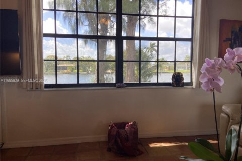 Casa en alquiler en Pembroke Pines, Florida, 2 dormitorios, 111.11 m2 № 2058622 - foto 8