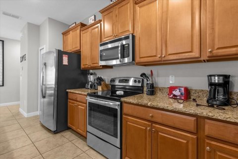 Adosado en venta en Kissimmee, Florida, 4 dormitorios, 177.81 m2 № 1435721 - foto 8