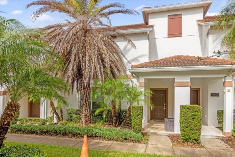 Adosado en venta en Kissimmee, Florida, 4 dormitorios, 177.81 m2 № 1435721 - foto 1