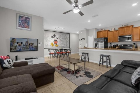 Adosado en venta en Kissimmee, Florida, 4 dormitorios, 177.81 m2 № 1435721 - foto 2