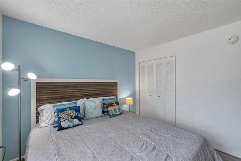 Condo in Clearwater, Florida, 1 bedroom  № 1565128 - photo 19