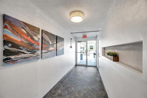 Condo in Clearwater, Florida, 1 bedroom  № 1565128 - photo 24