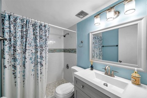 Condo in Clearwater, Florida, 1 bedroom  № 1565128 - photo 15