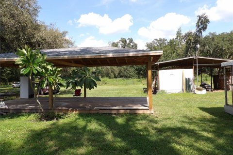 House in Zephyrhills, Florida 5 bedrooms, 210.33 sq.m. № 1900078 - photo 5