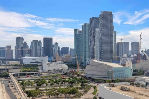 Condo in Miami, Florida, 3 bedrooms  № 1860096 - photo 29