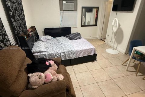 Appartement à louer à Miami Springs, Floride: 1 chambre, 157.38 m2 № 1889099 - photo 3