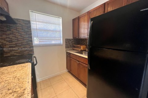 Condominio en alquiler en Hallandale Beach, Florida, 1 dormitorio, 57.6 m2 № 1929061 - foto 6