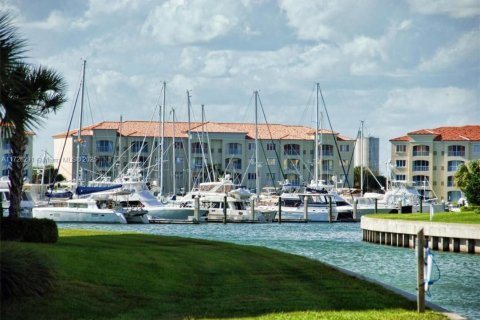 Condominio en alquiler en St. Lucie, Florida, 2 dormitorios, 184.78 m2 № 1934355 - foto 2