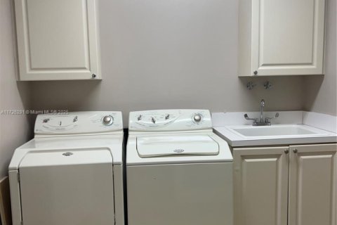 Condominio en alquiler en St. Lucie, Florida, 2 dormitorios, 184.78 m2 № 1934355 - foto 29
