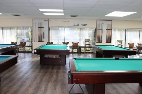 Condo in Sunrise, Florida, 2 bedrooms  № 2076531 - photo 21