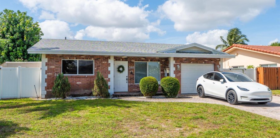 Villa ou maison à Fort Lauderdale, Floride 3 chambres, 136.66 m2 № 2088101