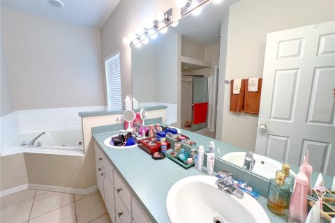 Villa ou maison à louer à Gainesville, Floride: 4 chambres, 168.34 m2 № 1675705 - photo 14
