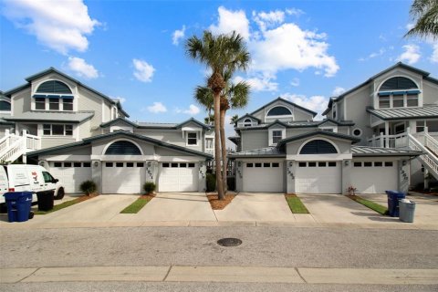 Condo à Sarasota, Floride, 3 chambres  № 2298823