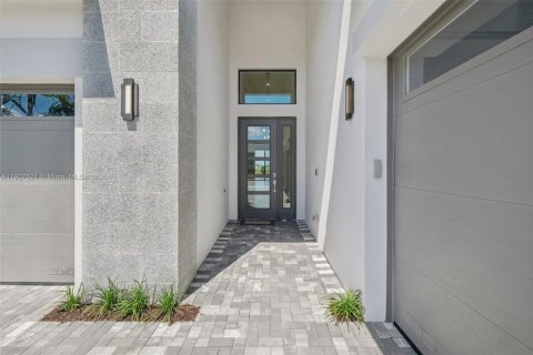 House in Palm Beach Gardens, Florida 3 bedrooms, 228.91 sq.m. № 2012670 - photo 2