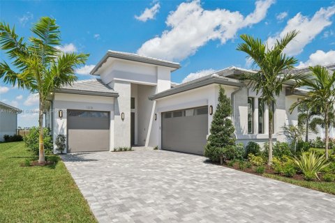 House in Palm Beach Gardens, Florida 3 bedrooms, 228.91 sq.m. № 2012670 - photo 3