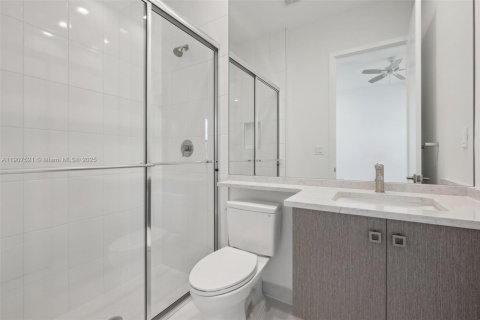 House in Palm Beach Gardens, Florida 3 bedrooms, 228.91 sq.m. № 2012670 - photo 19