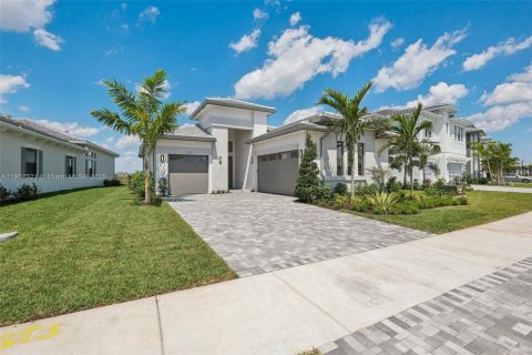 House in Palm Beach Gardens, Florida 3 bedrooms, 228.91 sq.m. № 2012670 - photo 4
