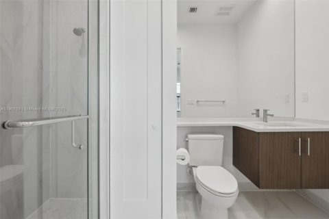 House in Palm Beach Gardens, Florida 3 bedrooms, 228.91 sq.m. № 2012670 - photo 24