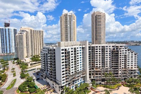 Copropriété à vendre à Miami, Floride: 1 chambre, 77.67 m2 № 2421477 - photo 23