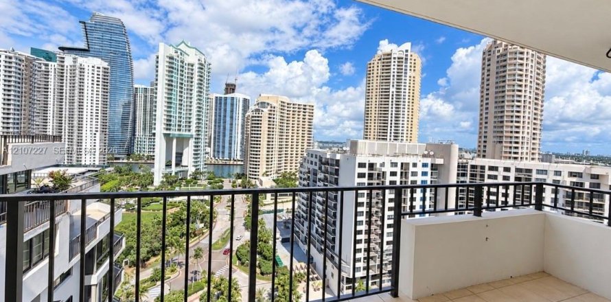 Condo à Miami, Floride, 1 chambre  № 2421477