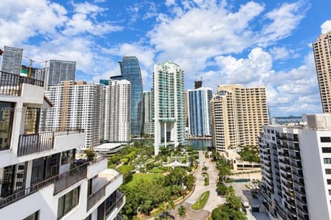 Copropriété à vendre à Miami, Floride: 1 chambre, 77.67 m2 № 2421477 - photo 28
