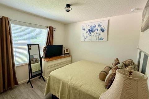 Villa ou maison à vendre à Port St. Lucie, Floride: 4 chambres, 169.73 m2 № 2250125 - photo 8