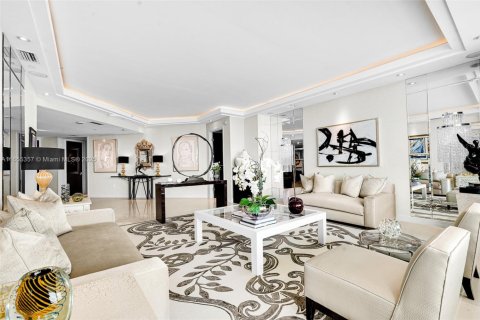 Condo in Sunny Isles Beach, Florida, 3 bedrooms № 1958438 - photo 6