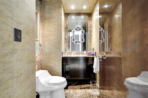 Condo in Sunny Isles Beach, Florida, 3 bedrooms № 1958438 - photo 30