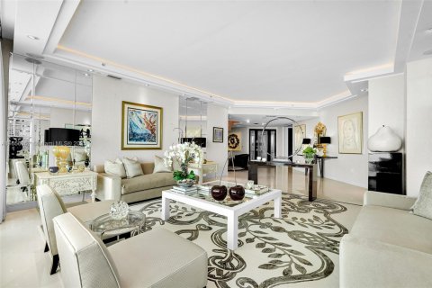 Condo in Sunny Isles Beach, Florida, 3 bedrooms № 1958438 - photo 4